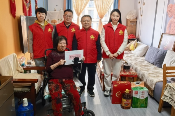 河北建工集团开展慰问残疾困难老人志愿公益活动