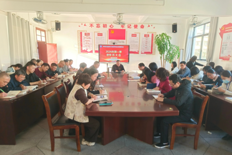 江西安远县：党员护学守初心 文明劝导保平安