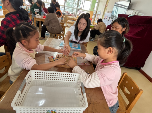 重阳传孝道 童心敬长辈—— 江苏如东洋口幼儿园开展重阳节亲子半日开放活动